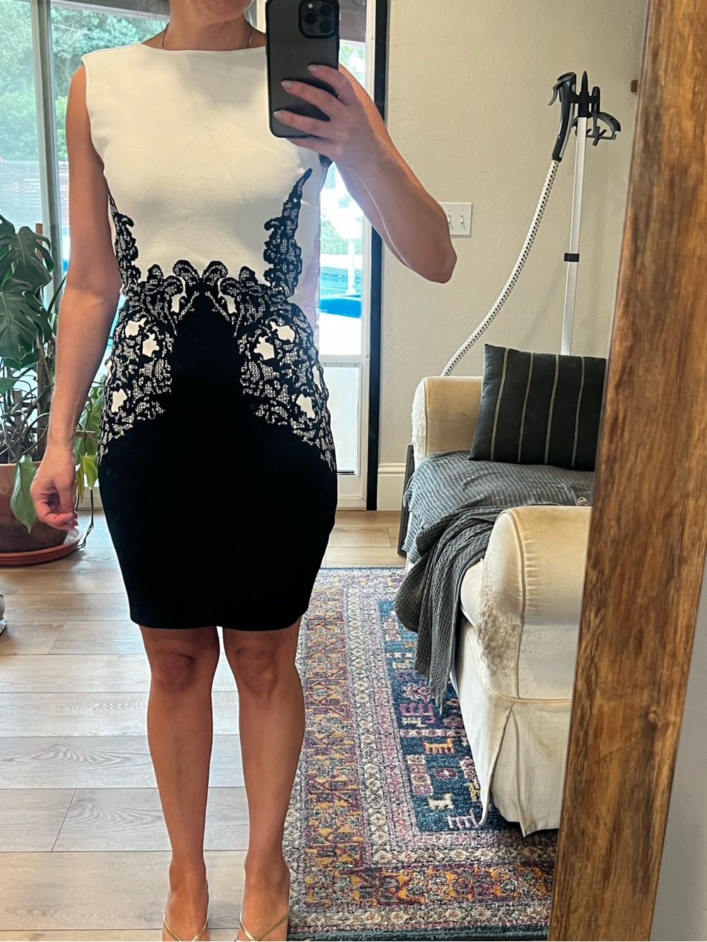BCBG Elegant Black & White bodycon Dress